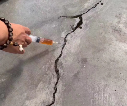 潭门镇混凝土裂缝修补技术详解​